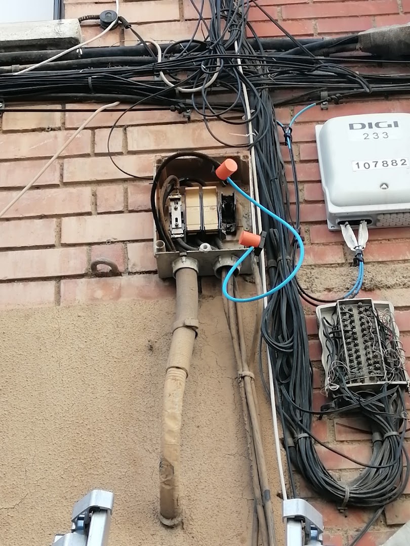 Electricista Pompeya 24h — Fotos 7